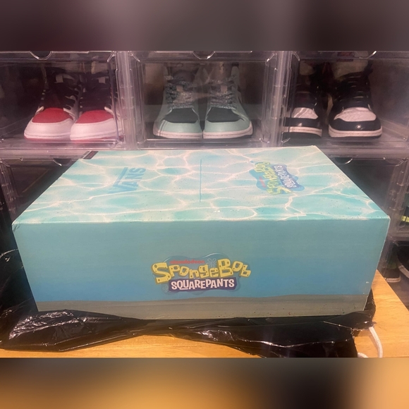 Vans Chuck Taylor Hi SpongeBob SquarePants Size 10.5 - Picture 3 of 7